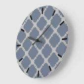 青灰色のクアトレフォイル ラージ壁時計 (傾斜)