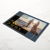 青王室のと金ゴールドの結婚写真のMr.And Mrs. 箔招待状 (回転した状態)