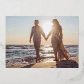 青王室のと金ゴールドの結婚写真のMr.And Mrs. 箔招待状 (裏面)