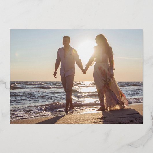 青王室のと金ゴールドの結婚写真のMr.And Mrs. 箔招待状 (裏面)