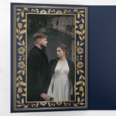 青王室の中世結婚刀 三つ折り招待状 (内部最初)