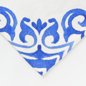 青王室の白の浮き彫り模様 フリースブランケット (角)