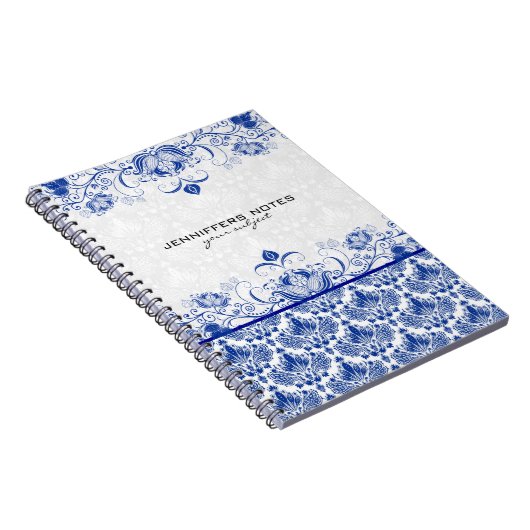 青王室の白ヴィンテージのダンスクと旋回 ノートブック (右側)