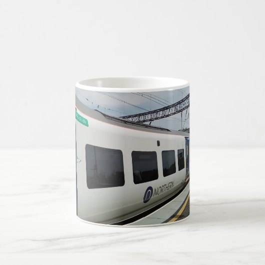 青白の列車 コーヒーマグカップ (中央)