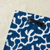 青白抽象芸術サンゴ反復パターン ビーチタオル (インサイチュ)