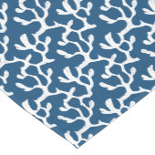 青白抽象芸術サンゴ反復パターン ミディアムテーブルランナー (コーナー)