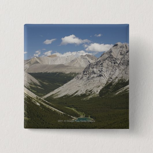 青空が付いている谷のmountain湖 缶バッジ (正面)
