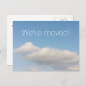青空と白い雲が描かれたポストカードの移動 案内ポストカード (正面/裏面)