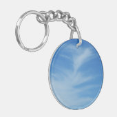青空と白い雲の抽象芸術自然写真 キーホルダー (正面左)