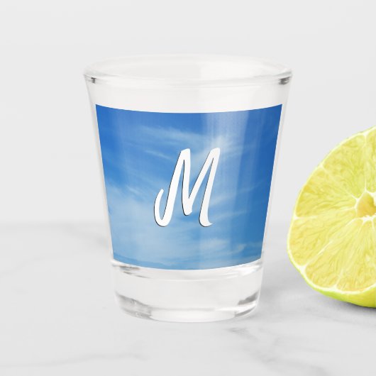 青空と白い雲の抽象芸術自然写真 ショットグラス (正面)