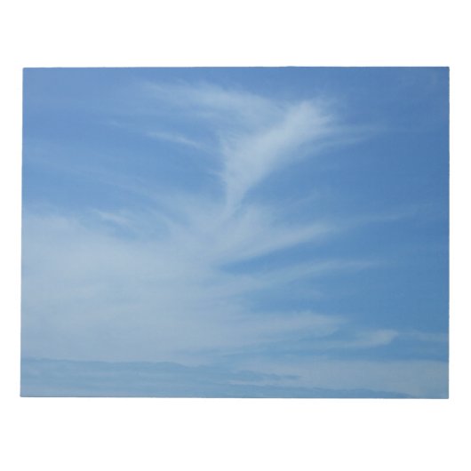 青空と白い雲の抽象芸術自然写真 ノートパッド (正面)