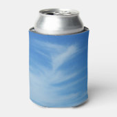 青空と白い雲の抽象芸術自然写真 缶クーラー (缶正面)