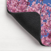 青空に咲く桜の花 マウスパッド (コーナー)