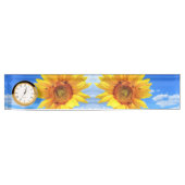 青空に咲く黄色のひまわりとミツバチ – Summer Day デスクネームプレート (正面)