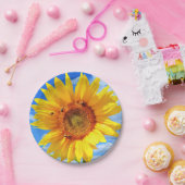 青空に咲く黄色のひまわりとミツバチ – Summer Day ペーパープレート (パーティー)