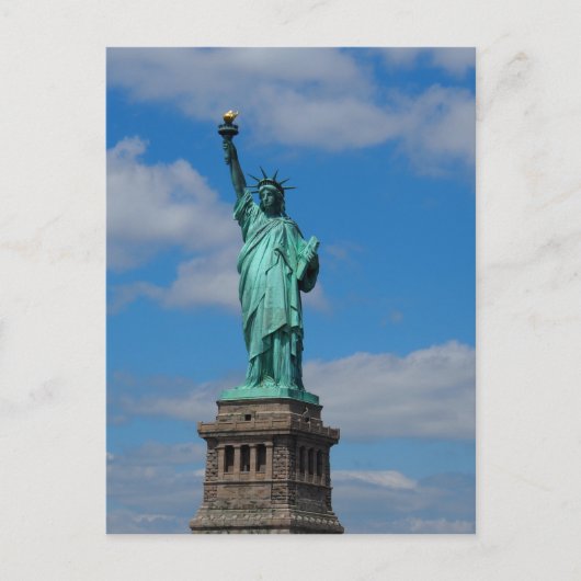 青空に映える自由の女神像 ポストカード (正面)