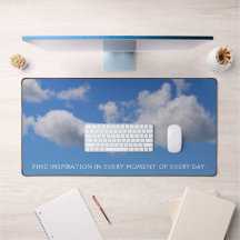 青空に浮かぶフワフワの雲