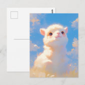 青空の下のふわふわの赤ちゃんの白いアルパカ ポストカード (正面/裏面)