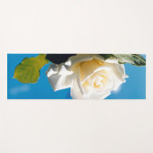 青空の下の白いバラ ヨガマット (正面(横))