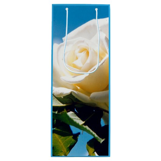 青空の下の白いバラ ワインギフトバッグ (正面)