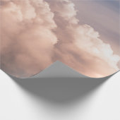 青空の下の白い雲 ラッピングペーパー (角)