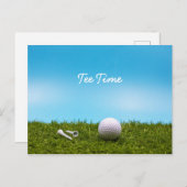 青空の背景にゴルフティータイムゴルフボール ポストカード (正面/裏面)