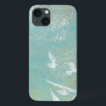青空飛んでいるを抜ける白鳥 iPhone 13ケース<br><div class="desc">ミーガン・メイガーは、青い空を通して白い鳥飛んでいるのこのプリントを作成した。平和な写真、鳥の白と背景の青が非常によく混ざり合う。今すぐ注文しろ!</div>