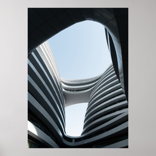 青空D下の白黒コンクリート建物 ポスター (正面)