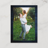 青素朴木フォトQRウェディングRSVP エンクロージャーカード (裏面)