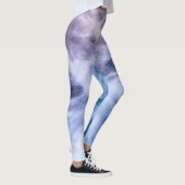 青紫色の白い抽象芸術雲が煙 レギンス (右)