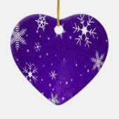 青紫色の背景に白い雪の結晶 セラミックオーナメント (裏面)