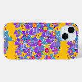青紫色の花が咲き誇る黄色 Case-Mate iPhoneケース (裏面 (横))