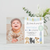 青緑色ゴールドの可愛い犬の子犬の男の子の誕生日写真 招待状 (スタンド正面)