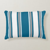 青緑、ティール（緑がかった色）、グレー、白ストライプ色 アクセントクッション (正面)