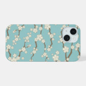 青背景の禅クリーム桜の花 iPhone 15ケース (裏面横)