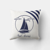 青航海の帆帆船シルエット遠くに/帆/海軍 クッション (裏面)