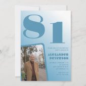 青色グラデーション 81歳の誕生日招待状 男性 写真 招待状 (正面)
