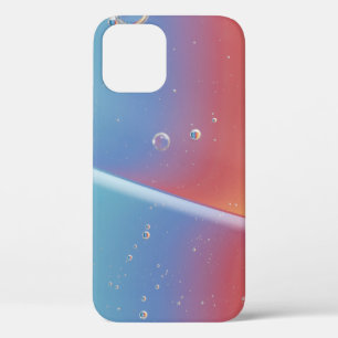 青色プラスチックバケット上の水滴 iPhone 12ケース