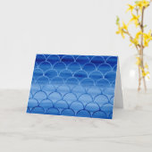 青色彩の鮮やか水色スケールパターン誕生日 カード (黄色い花)