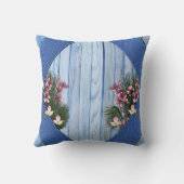 青芸術品を気取った木 – 布地のテクスチャ上のピンクの花 クッション (裏面)