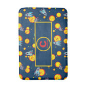 青赤と黄色名の少年のための宇宙テーマ バスマット (正面縦)