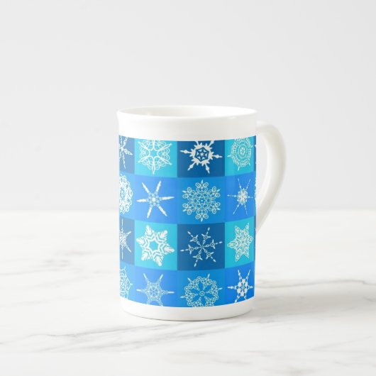 青雪片パターン ボーンチャイナマグカップ (正面右)