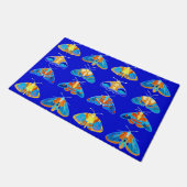 青、オレンジ、ターコイズの蛾 ドアマット (アングル)