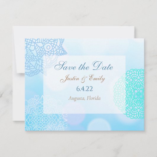 青、ターコイズ、白色の曼荼羅デザインの結婚式のSave the Date 招待状 (正面)