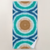 青、ティール（緑がかった色）、およびターコイズ海波 ビーチタオル (正面)