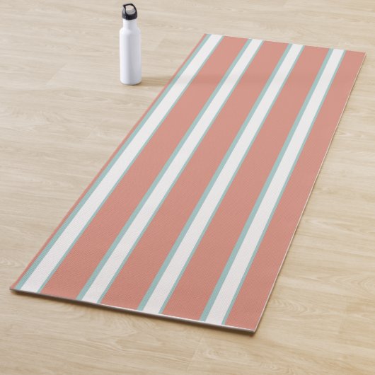 青、ピンク、白のストライプパターン ヨガマット (インサイチュ)