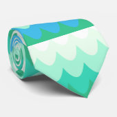 青、緑、ティール（緑がかった色）幾何海波 ネクタイ (ロール)