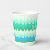青、緑、ティール（緑がかった色）幾何海波 紙コップ (右)
