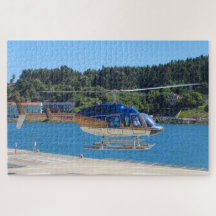 青、金ゴールドと白のヘリコプター、ポルトガル