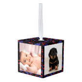 青、黒、赤のベビー初めてのクリスマス3枚の写真 キューブオーナメント (裏面アングル)